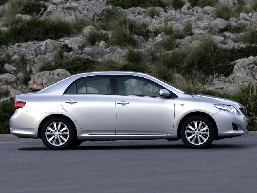 Toyota Corolla 2007 года  (EU) (фото 12 из 38)